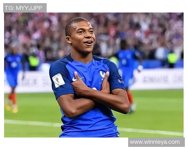 足球场上的魅力与英俊球星们的风采足以让人心动与倾倒