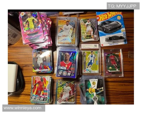 足球球星卡收藏新趋势：为何越来越多收藏者选择不拆卡直接保留价值